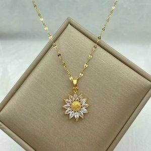 🍏50% OFF/3+...Pretty CZ Sunflower Pendant Necklace